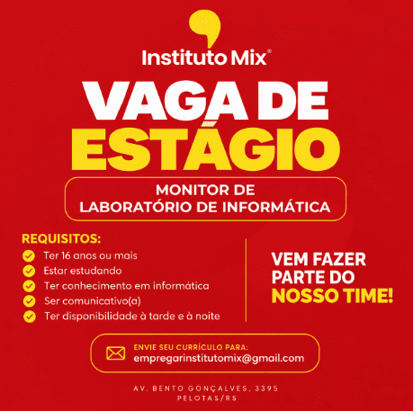 Estudante trabalhando em laboratório de informática no Instituto Mix em Pelotas.