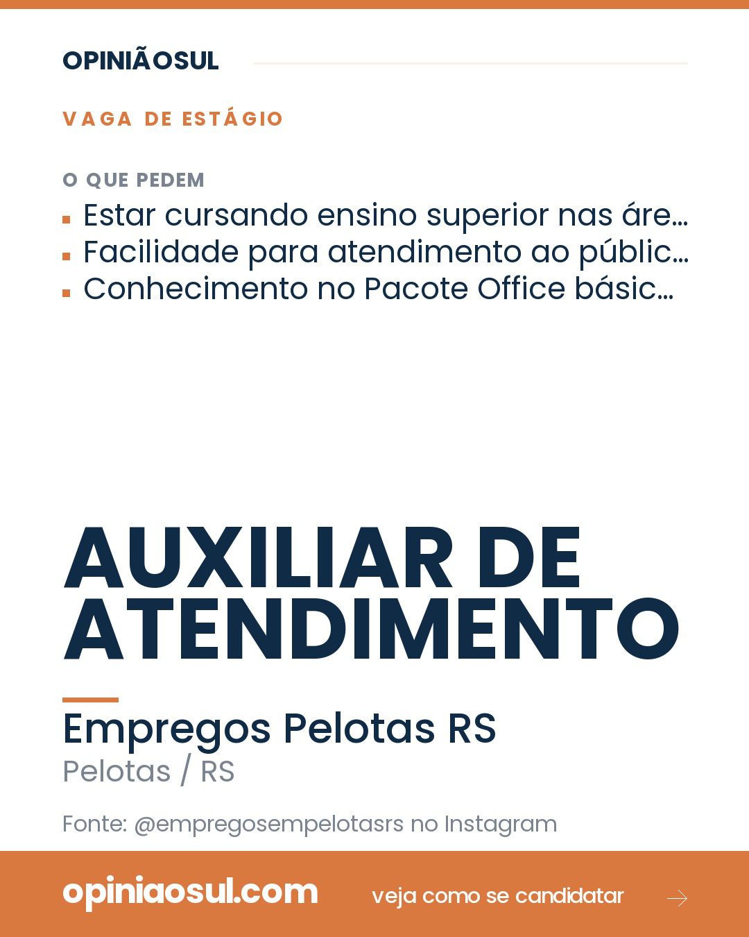 Atendente trabalhando no computador em vaga de estágio em Pelotas
